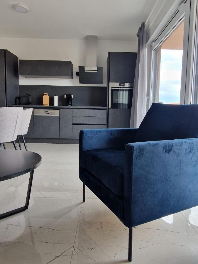Deluxe Apartment Mila Nin Extérieur photo
