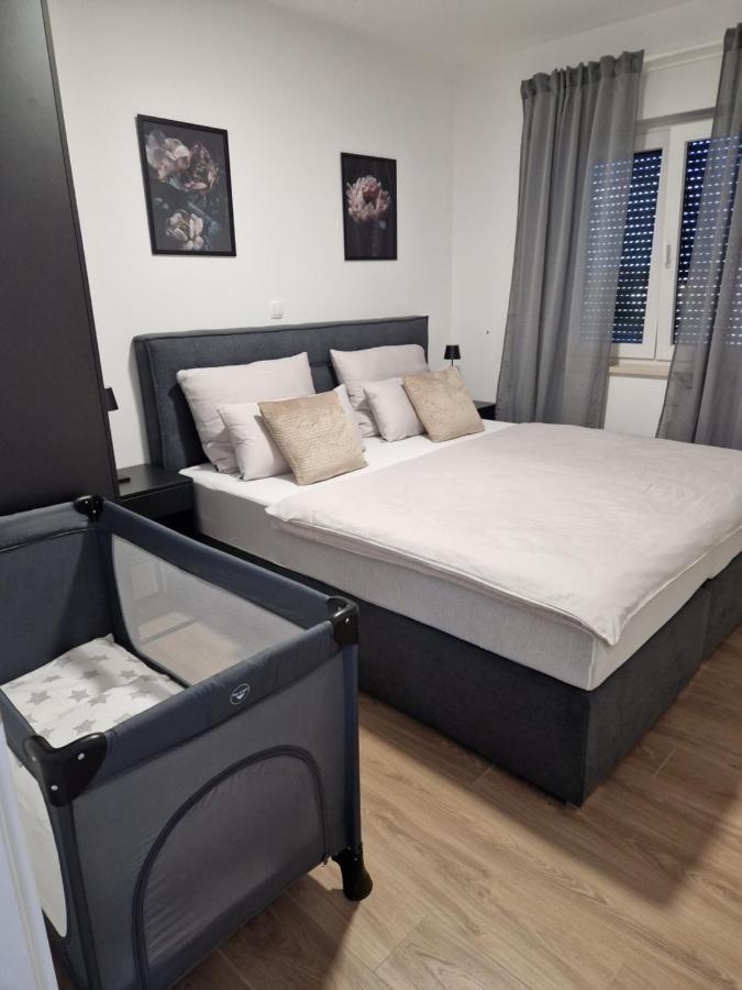 Deluxe Apartment Mila Nin Extérieur photo